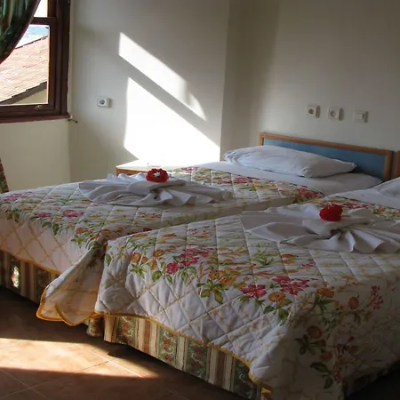 Neptun Hotel 3*
