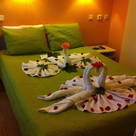 Neptun Hotel 3*